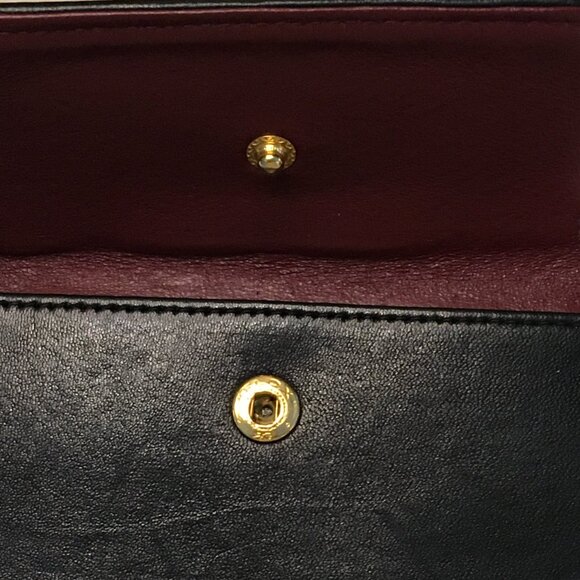 CHANEL Timeless Trapeze Quilted Leather Pouch in Black Calf Leather Authentic - Picture 8 of 10